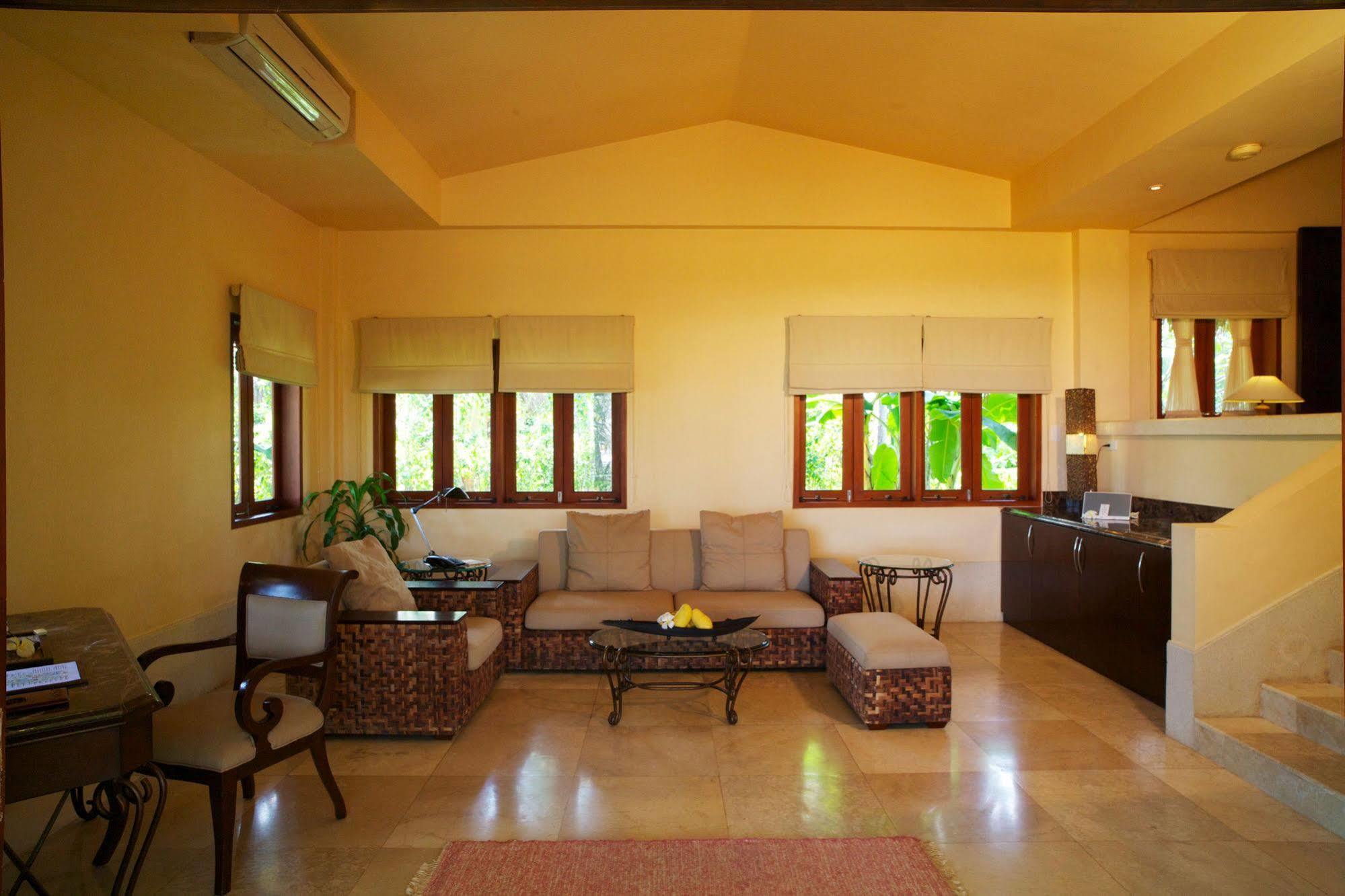Pulchra Resort Cebu Exterior photo